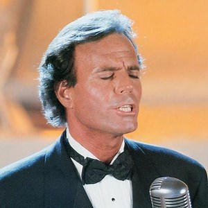 Quelque Chose de France - Julio Iglesias - OUVIR MÚSICA