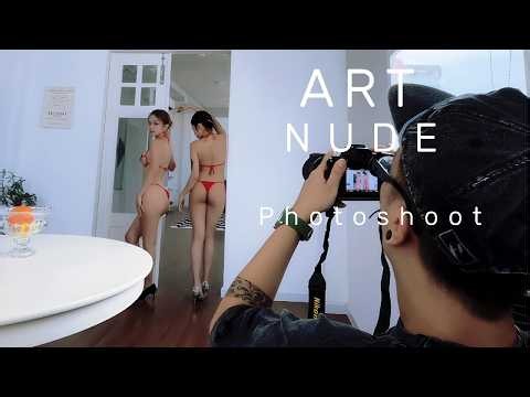 Artistic Nude Shooting in the Studio. Two models. Behind the scenes