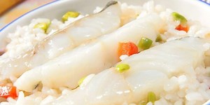 Bacalao al horno con arroz y ajetes