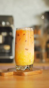 Mango Thai Milk Tea ⬇️ Ingredients: 3-5g thai tea 80ml hot water steep for 5 minutes 50g ripe mangoes 30ml condensed milk ice 50ml milk #thaitea #thaimilktea #milktea #icedtea #mango #fruittea #thaimangotea #easyfruittea | Arkaik PH
