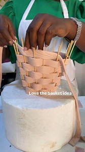 Watch and learn! 📽@comfortworldcakes #learncakes #cakedecoratingideas #basketweavecake #fondantcraft #bakersinnigeria #cakeartistinnigeria #bakersinafrica #worldbakers | Learn Cakes and Baking