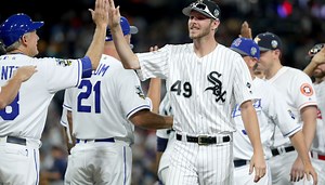 This Chicago baseball quiz has some star power