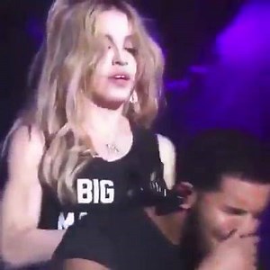 This Vine of Madonna kissing Drake = 󾌯 Via: http://po.st/4TktnV | heat