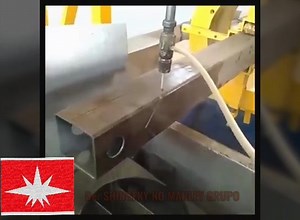 2.7K views · 65 reactions | Reaccion de mujeres y hombres al ver a Eren Jaeger sin Camisa :v IC◇ | Shingeki no kyojin a lo meme | Facebook