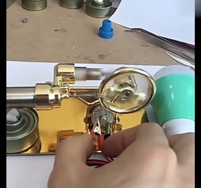 Jeanoko Stirling Engine, Exquisite Appearance Mini Stirling Engine Science Experiment Car Toy Rustproof Lifelike for Adults