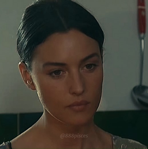 Monica Bellucci 1999 🛐 | Monica- The Symbol of Beauty
