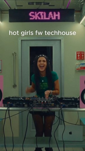 full subway set on my youtube (link in bio) for the hot girls that fw techhouse #edm #techhouse #girldj | Skilah