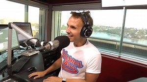 66K views · 25 reactions | Wondering what goes on behind the scenes of Home and Away?? ☀️ Scott Lee told me all the goss! It involves a lot of fake tan... | Smallzy | Facebook