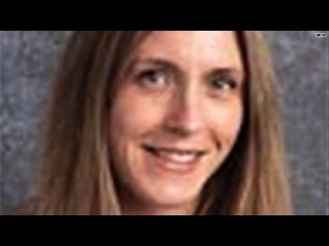 Cops: Teacher sends thong pictures to students