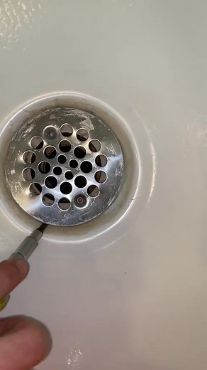 Shower Drain LEAKING EVERYWHERE. Shower Drain Repair #plumber #plumbing #shower #leak #fyp #applumbing | AP Plumbing