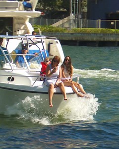 IS THIS EVEN SAFE?! Legs Dangling Off Bow Amidst Heavy Boat Traffic! ⚠️🚤 Dangerous Fun: Women Dangling Legs Off Boat Bow in Miami! #BoatSnaps #MiamiLife #SafetyFirst ⚠️🚤 #onlyindade #lifestylemiami #boatsnaps #miami #boating #boatlife #yachtlife | BoatSnaps
