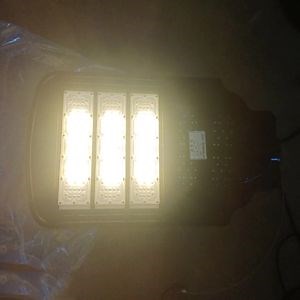 [Hot Item] Outdoor Single Double Arm Round and Conical Steel Street Lighting Pole