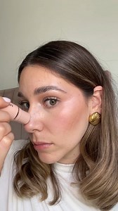 Wow con este duo de bronzer y highlighter en crema de Moira ✨ Disponible en Matriz, Cirios, Navarrete, Colosio, Progreso, Viñedos y Juárez  @natgamezp  #donjuanmx #Moira #bronzer #highlighters #sculp #makeuptips | Don Juan Beauty Supply | Facebook