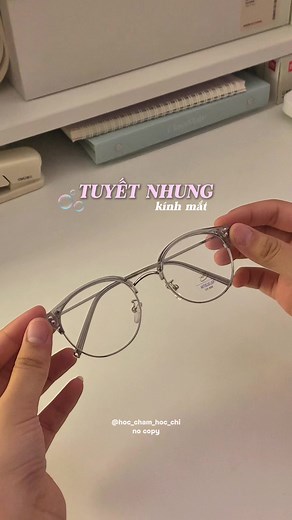 em kính quốc dân ✨#xh #fyp #xhtiktok #xhuongtiktok #review #unbox #unboxing #hoc_cham_hoc_chi #kính #kínhmắt #kínhcận #tuyếtnhung #kínhtuyetnhung