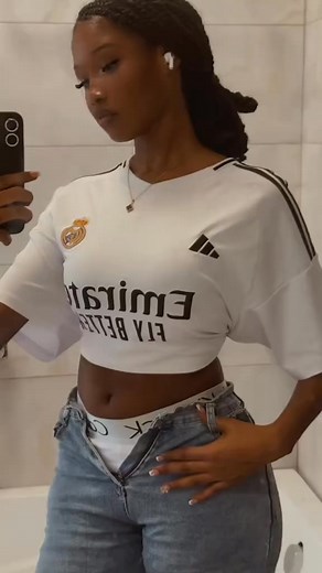 See Butterfly 🦋 doing her things #ToplevMusic | Alijoma Mabil