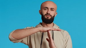 Middle Eastern Person Doing Timeout Gesture: vídeo stock (100% livre de direitos) 3429743981 | Shutterstock