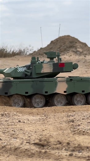 The perfect replica of this "land warfare king" has arrived - today is the outdoor operation drill of the 99A rc tank. It has powerful firepower, good mobility, strong protection. The gun barrel can be raised and lowered, and the turret has a 360° rotation. It can fire shells. Metal tracks anti-slip design, climbing and crossing obstacles is as smooth as on flat ground, with extremely strong off-road capabilities. This tank is definitely worthy of being displayed in the top position of your coll