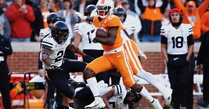 Tennessee torches Vanderbilt, 45-21