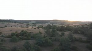 🦅 — TERRAIN DE JEU Vous, dans moins de sept mois. 💙 Images — Mouss Films HOKA Alltricks Département de l'Aveyron Explore Millau Parc naturel régional des Grands Causses #LesTempliers #FestivalDesTempliers | FESTIVAL DES TEMPLIERS