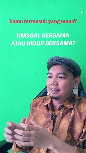 9.9K views · 25 reactions | tinggal bersama atau hidup bersama? #komunikasipasangan #sakinahmawaddahwarahmah #rumahtanggaberkeberkahan #sakinah #samawa #rumahtanggabahagia #rumahtanggaharmonis #nasehatpernikahan #hidupbersama | Kang Febri | Facebook