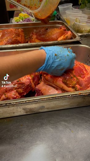 Getting that pork ready for roasting! #cuba #cubansandwich #food #foodphotography #foodie #foodporn #eeeeeats #unionandfinch | Union and Finch | Facebook