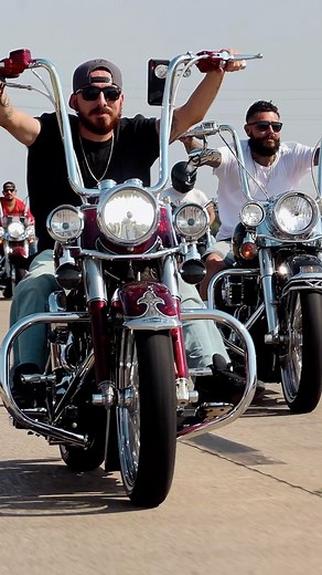 Probably the most bikes I’ve shot at once! Huge thanks to all the homies that joined us on the ride after Chicas & Viclas! Y’all the real MVPs! We got more events coming! -Chicano Fest / September 24th at Cowboys Red River -CTX Vicla Show / September 30th at Cowboy Harley Davidson -Chicas & Viclas THE SHOW / October 28th at Maverick Harley-Davidson ———————————————— #GETSOMEWINDTHERAPY #DATEUNATERAPIADEAIRE ———————————————— YouTube: Lugnuts.Guapo Instagram @Lugnuts.Guapo Facebook.com/Lugnuts.Guap