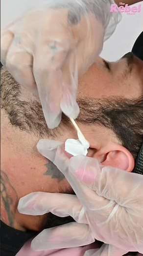 Easy Ear Hair Removal: Simple Waxing Guide