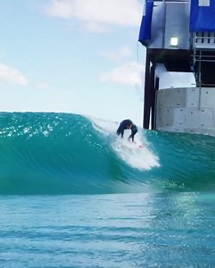 243K views · 716 shares | We’re back!! Body Boarder Ben Player Surfer @dingomorrison Water Cinematography One Palm Media #WavePool #ManMadeWaves #WaveMachine #Slab #Surfing #SurfPark #ShotOnRed #WavePools #Tube #InLandSurfing #NewWave #FreshWaterSurf | Surf Lakes | Facebook