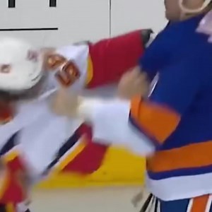 hockeyfights.com/fights/139756 #cgy ryan LOMBERG 🆚 ross JOHNSTON #nyi 2018 FEB 11 • #HFrandomizer #Flames #Isles #NHL | hockeyfights.com