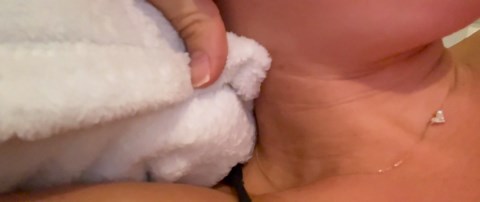 Visible pulse in neck has me freaking out!