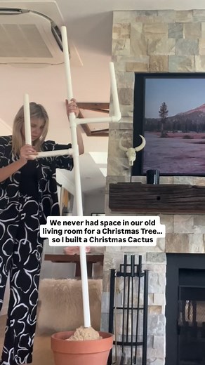 Rate my first Christmas Tree decorating!🎄😆 | Aimee Adventures