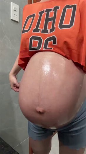 To the pregnant queens out there: your growing curves, fuller figure, and playful spirit are pure magic. Beauty beyond measure, radiance beyond compare. ✨👑 Check out if she is online in the Pregnant section here https://t.co/icbRxAxwFZ