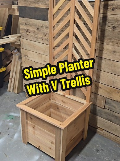 DIY Cedar Picket Planter with Trellis | Woodworking Project