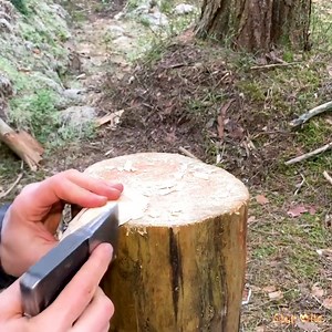Bushcraft birch Spoon Carving in 30min into the wood Handmade Forged knifes How To Carve A Spoon.#survival #adventure #wilderness #camping #bushcraftcamping​ #logcabin #cabin | Solo Bushcraft | Facebook