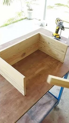 DIY Puppy Litter Box | Dog Litter Box | Wooden Litter Box