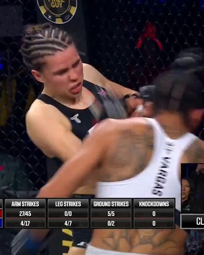 Savannah Marshall gets the first-round TKO in her MMA debut in front of Claressa Shields 😤 #PFLNewcastle (via PFL MMA) | ESPN Ringside