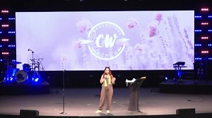 3 comments | Round of applause for the teachers out there! #comedy #laughter #teachers #laughbreak #kerripom #kerripomarolli | Kerri Pomarolli | Facebook