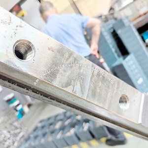 [Hot Item] 2203022 Tamper Bar, Right Side Tamper Bar Hammer Bar Main Engine Undercarriage