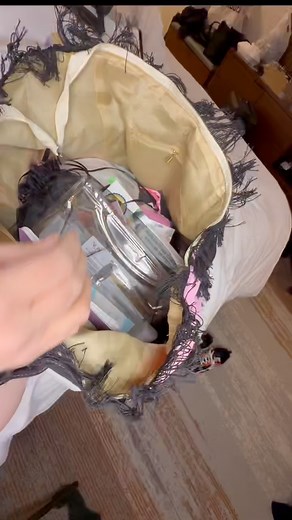 6.8K views · 28 reactions | Unpack my The Skin Games 2024/2025 swag bag!!! It was super packed full of fun stuff I absolutely can’t wait to try out!!!! 勺勺勺勺勺勺勺勺 #waxdayspa #skingames | Jessica Waxdayspa | Facebook