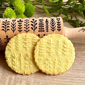 Embossed rolling pin HERBS. Leafy green and flowering plants on embossed dough roller