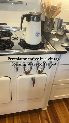 #percolator #coffee #viral #fyp #chambers #chambersstove #vintagestove #homemade #starbucks #ditchthedrip #coffeelover #caffeine #noplastic #corningware #vintage