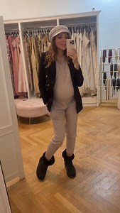 37K views · 3.2K reactions | Pomůžete vybrat šaty od @poner_official na předávání ceny v anketě @ceskyslavik ? 1.? 2.? nebo 3.? | Olga Lounová | Facebook