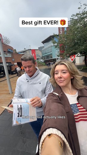 Forget socks and chocolates this Christmas! 🧦💝 Give them a gift of adventure... with an outdoor escape room! 🎁 | Mystery Guides