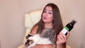 Cat Deterrent Spray (150ml/5.28oz), Natural Safe Cat Repellent Indoor and Outdoor, Protect Your Sofa, Carpet, Protect Your Sofa, Carpet, and Curtains from Your Beloved Cat's Accidents.