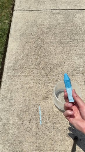 Dry Chalk Vs Wet Chalk #chalk #chalkart #chalkpaint | Blake Reels