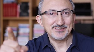 **LA LEGGE DELL’ATTRAZIONE: FUNZIONA DAVVERO?** Hai mai sentito parlare della legge dell’attrazione? Ti hanno mai detto che basta pensare intensamente a un obiettivo per farlo diventare realtà? In questo video ti spiego perché non è così semplice e, soprattutto, come puoi realmente trasformare i tuoi desideri in risultati concreti. Scopri come lavorare su te stesso e realizzare i tuoi obiettivi con strategie pratiche. Scarica gratuitamente l’estratto del mio e-book *Non Solo No Contact* e inizia