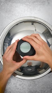 Keine Beschichtung - keine Probleme! Mit den hochglanzpolierten AMC Pfannen aus hochwertigem Edelstahl kannst du ohne Zusatz von Fett anbraten, problemlos auch Palatschinken zubereiten und du kannst sie, dank dem abnehmbaren Stielgriff, auch ins Backrohr stellen! Melde dich gleich bei deinem AMC Berater und hol dir alle Infos zu unserem Pfannenset (oder schreib uns eine Nachricht mit deiner PLZ, falls du noch keinen Berater hast!) 🤗 #amcösterreich #kochenmitamc #amcberaterin #amcberater #amctöp