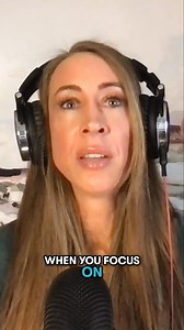 Throwback to the People Magic Summit, when Melissa Urban spoke about how to provide VALUE and build TRUST with your members and audience | Mighty Networks | Facebook