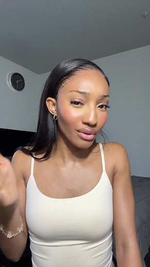 Why Bragging About Feet Size is Annoying