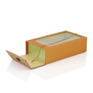 [Hot Item] Custom Packaging Matte Kraft Paper Gift Box Closure Clear PVC Window